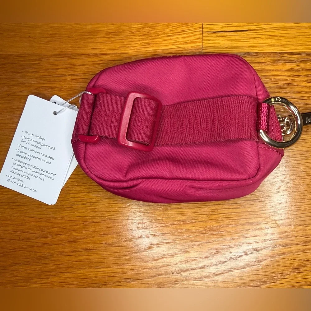 Lululemon Everywhere Belt Bag Nano Pink | NWT | Mini Crossbody Pouch Keychain - Picture 4 of 6